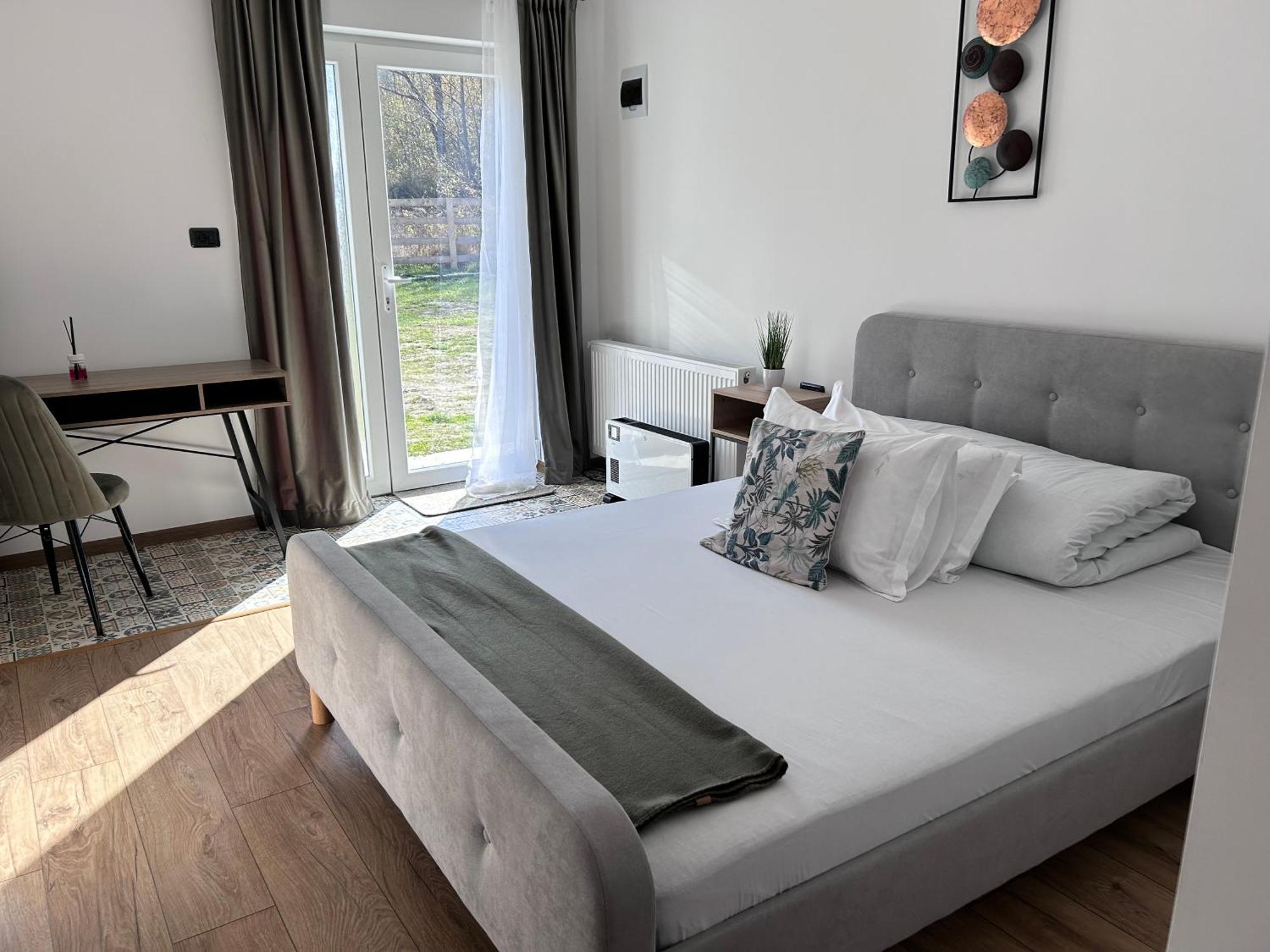 Casa Irinei Hotell Poiana Mărului Eksteriør bilde
